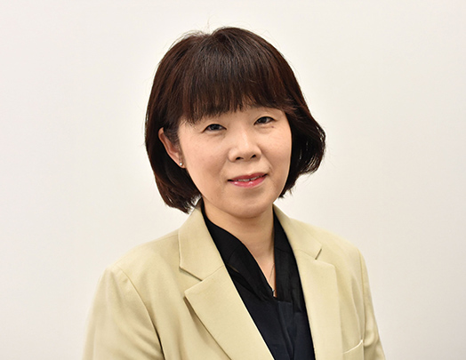 飯村菜穂子